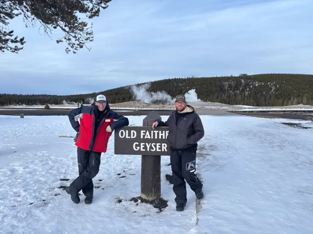 3-day Yellowstone snowmobile tour