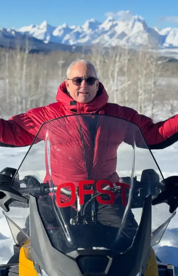 Togwotee Pass snowmobile tour